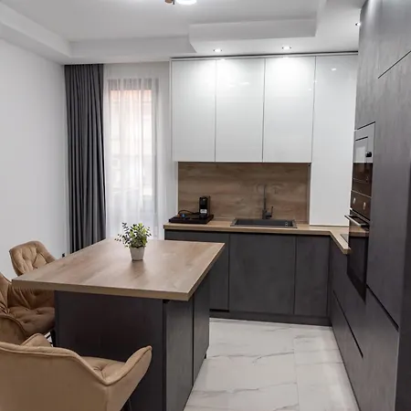 A-dent Luxury & Dental Clinic Lägenhet